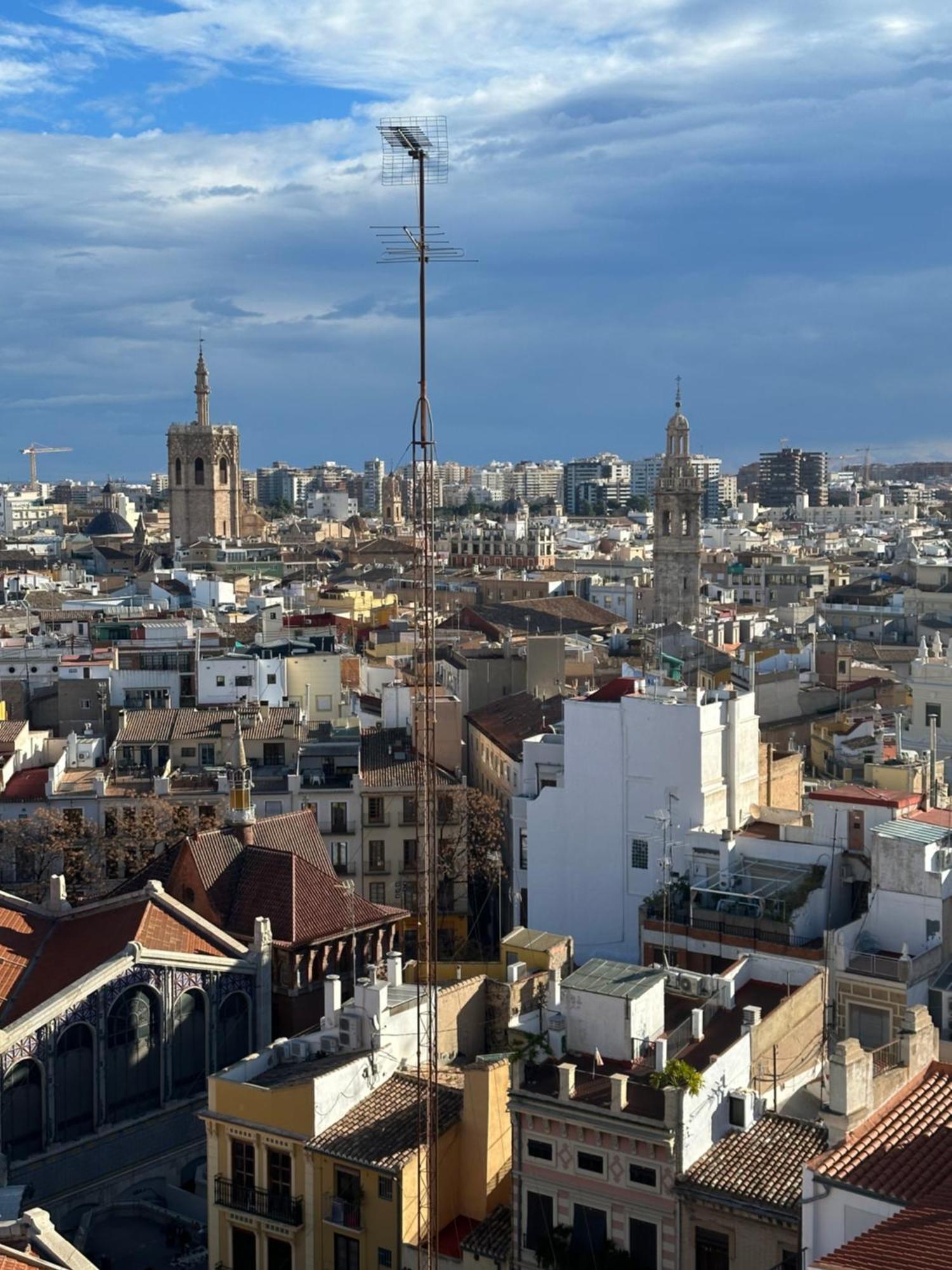 Mirador 1 Del Mercado Central - Habitacion Con Bano Privado En El Centro De La Ciudad Vella Valencie Exteriér fotografie